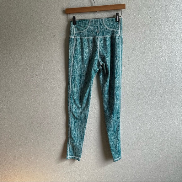 BuffyBunny Jacquard Teal White Workout High Rise Leggings Women’s Size Medium - Picture 7 of 10